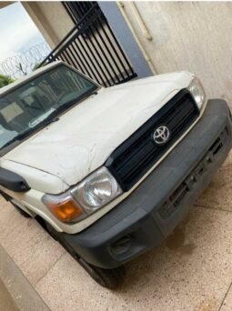 
Toyota Land Cruiser full									