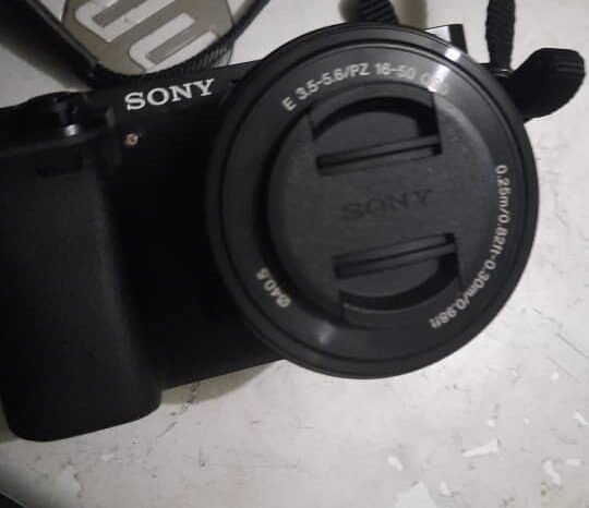 
Used Camera Juba Sony full									