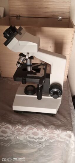 
Used microscope juba Central equatoria state, konyokonyo mkt microscope full									