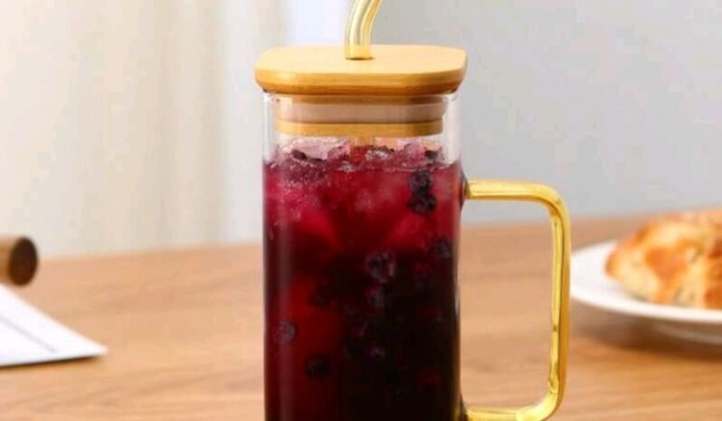 
Transparent glass cups full									